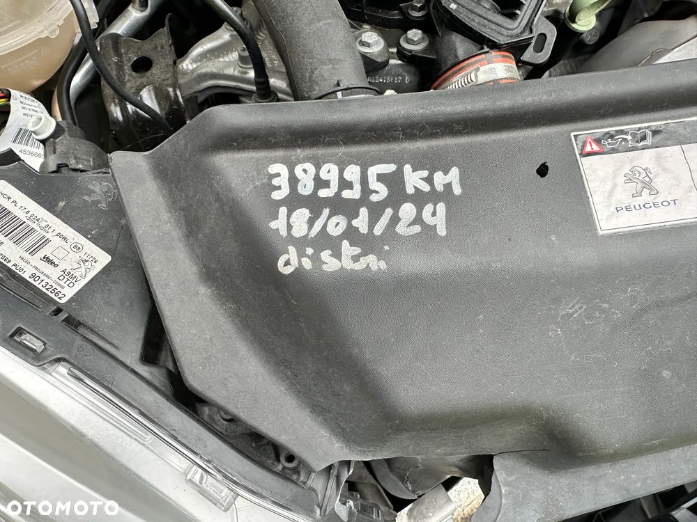 Peugeot 208 - 13