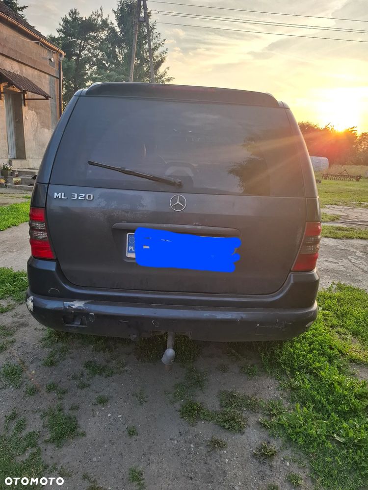 Mercedes-Benz ML - 6