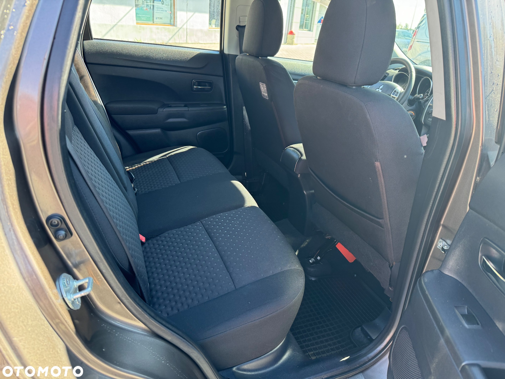 Mitsubishi ASX 1.8 DID Invite 4WD AS&G - 18