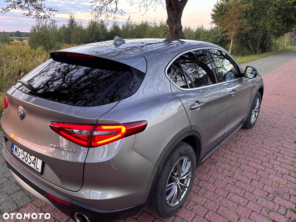Alfa Romeo Stelvio 2.0 Turbo TI Q4 - 22