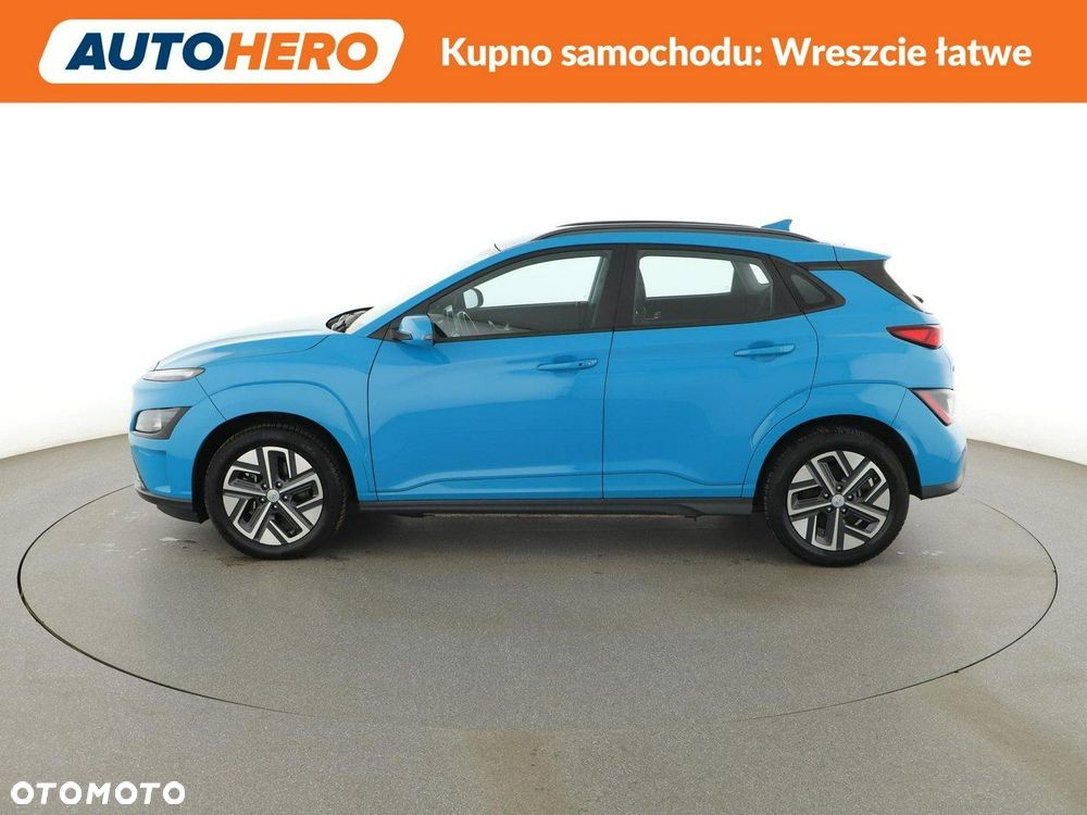 Hyundai Kona Select - 2