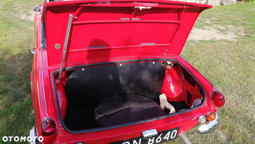 Triumph Spitfire - 19