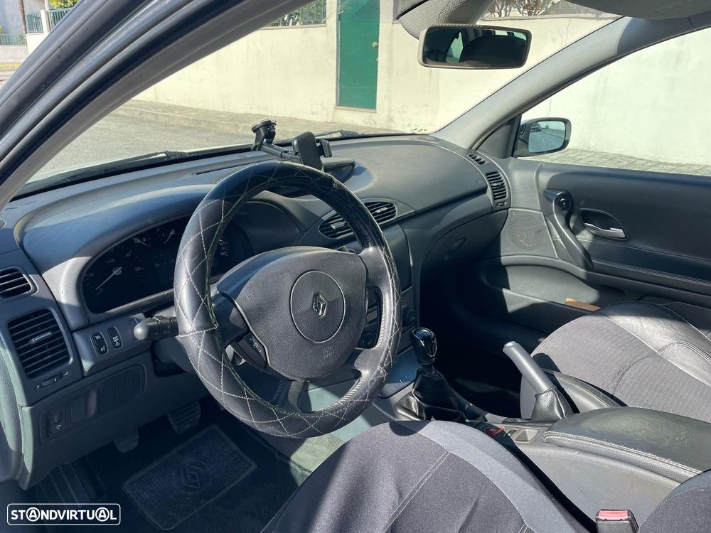 Renault Laguna Break 1.9 dCi Dynamique Luxe - 5