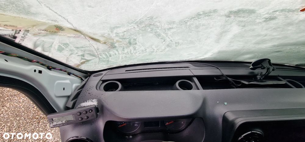 Mercedes-Benz Sprinter - 17