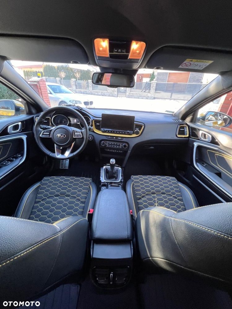 Kia XCeed 1.5 T-GDI Business Line - 12