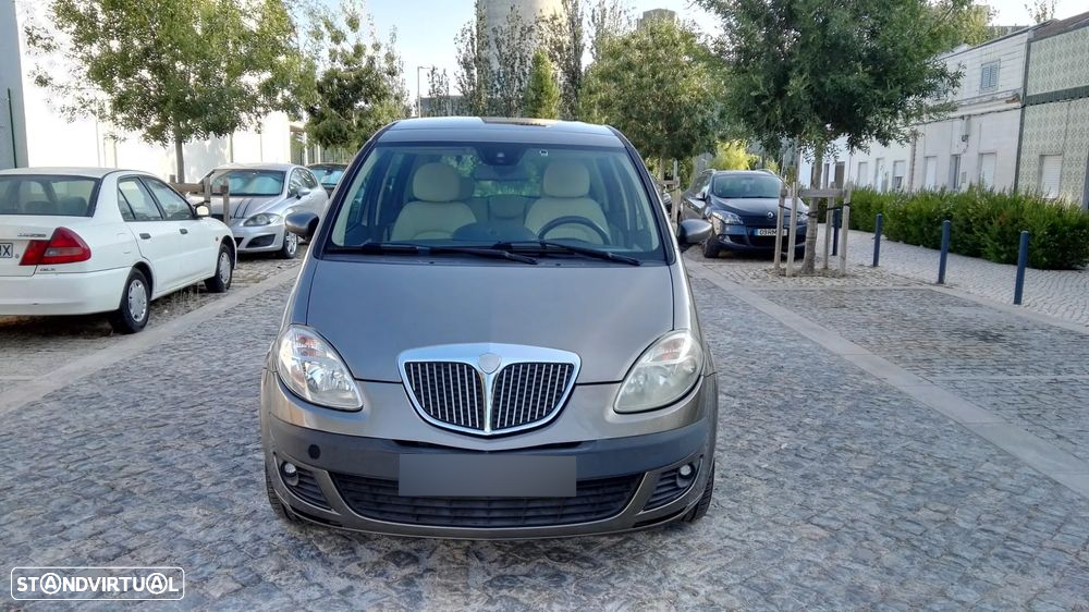 Lancia Musa 1.3 16V M-jet DFN Platino - 4