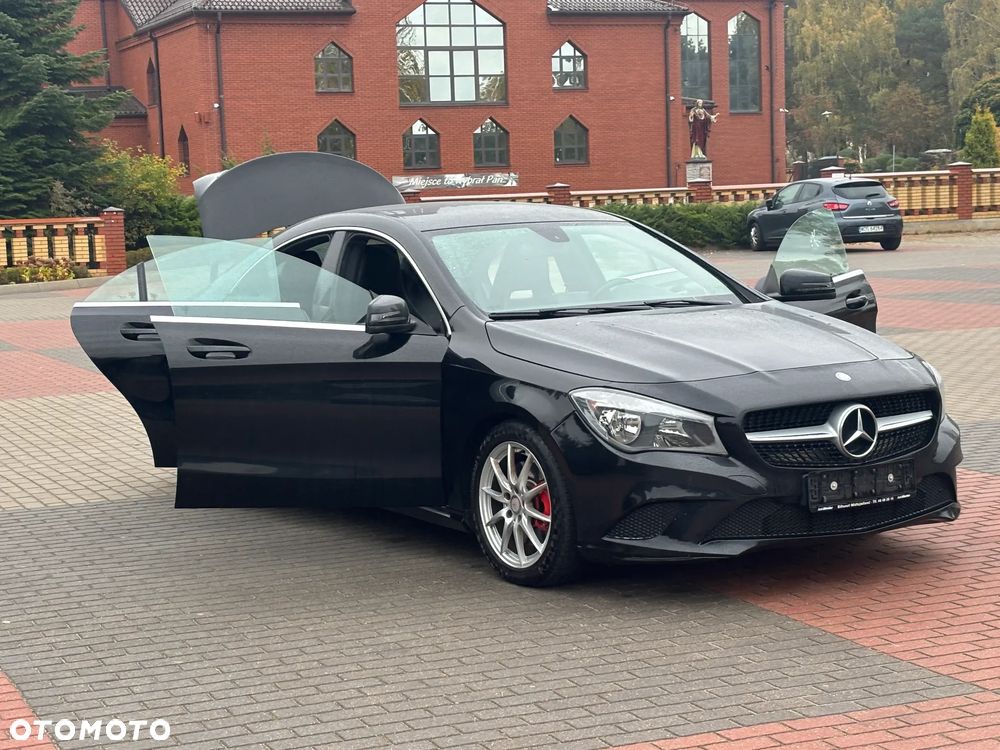 2014 Mercedes-Benz CLA 250 7G-DCT StreetStyle, photograph 11