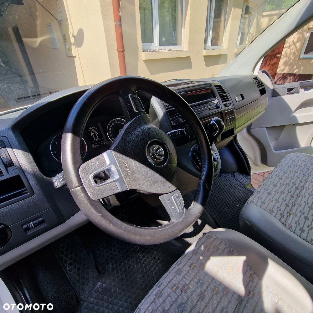 Volkswagen T5 - 13