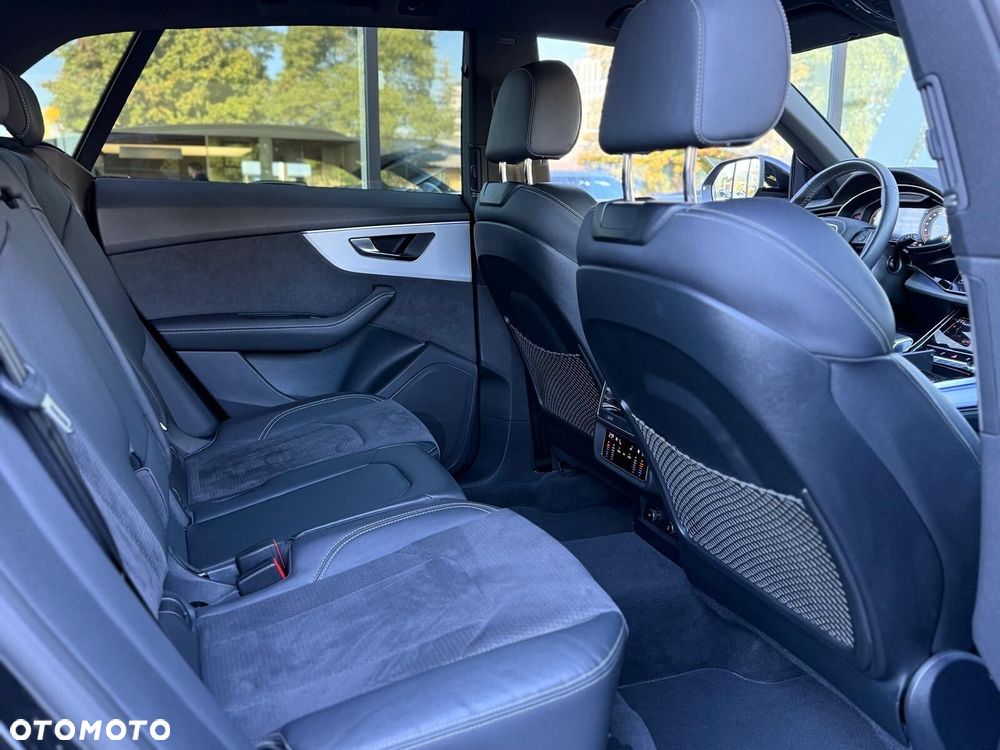 Audi Q8 - 20