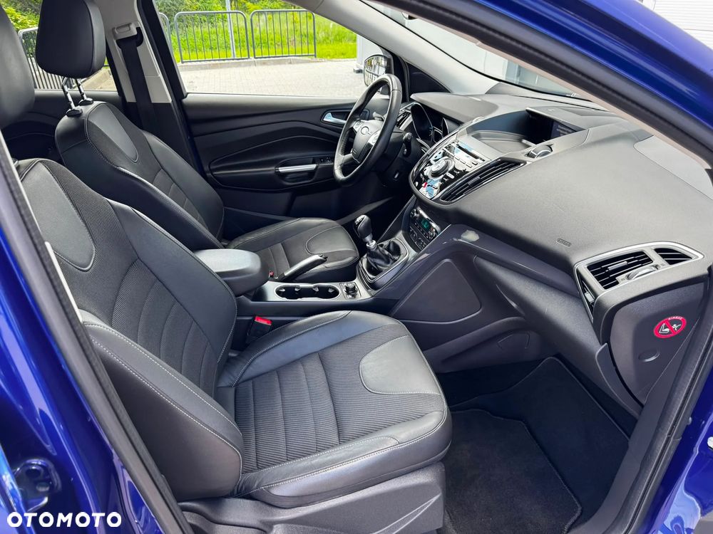 Ford Kuga 2.0 TDCi 4x4 Titanium - 21