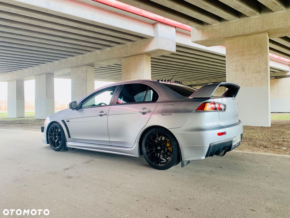 Mitsubishi Lancer Evolution - 4
