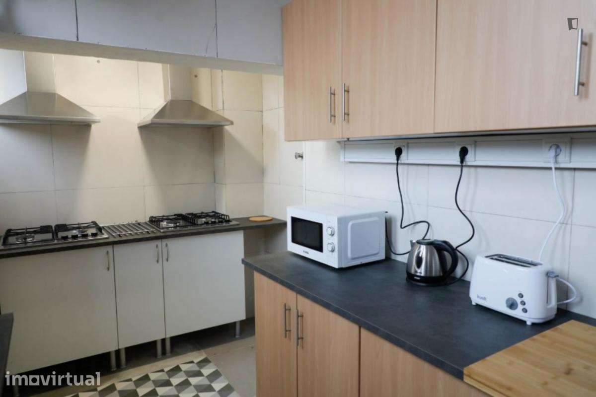 Quarto - localizado em Olaias Lisbon - Grande imagem: 3/6