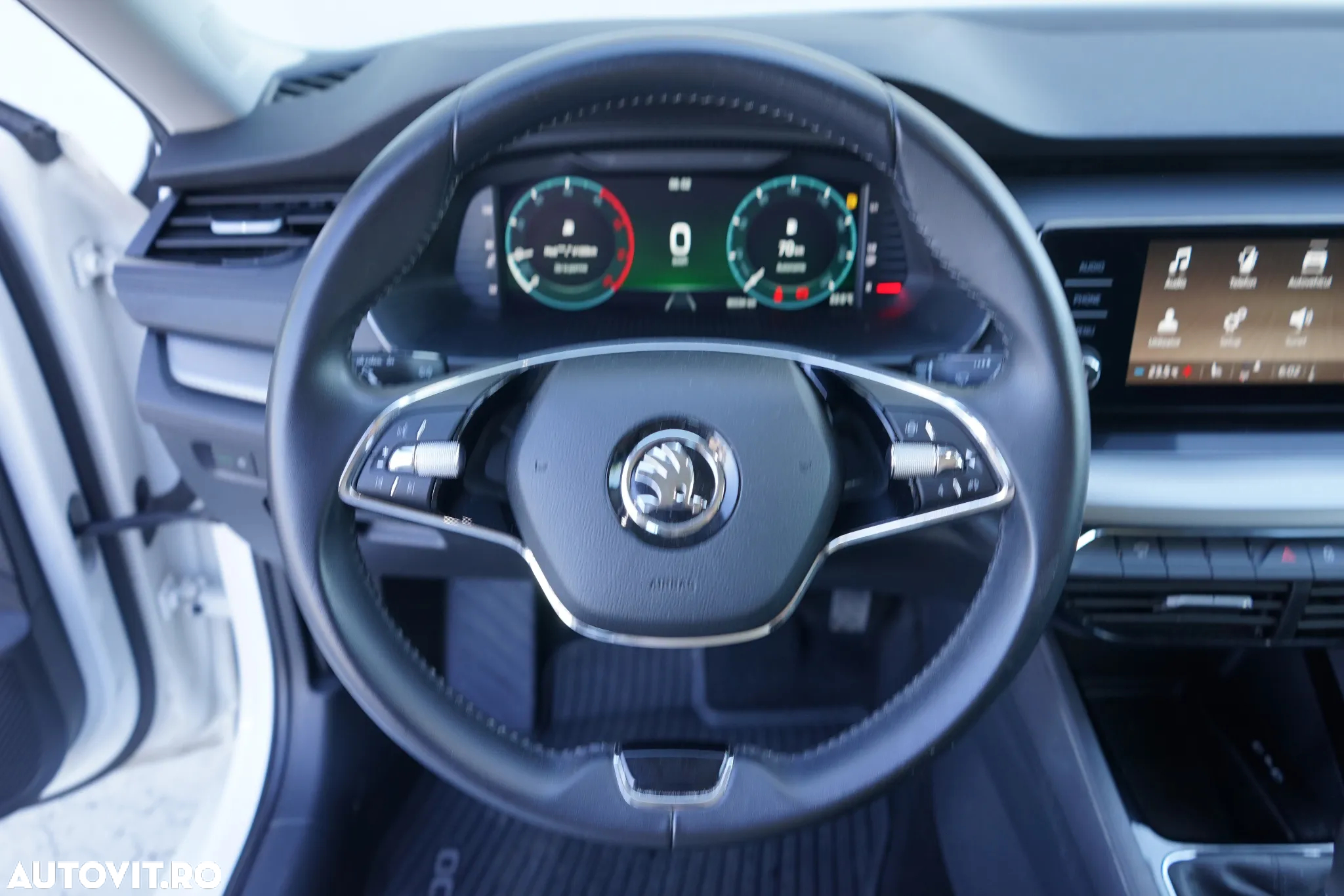 Skoda Octavia Combi 2.0 TDI Ambition - 13