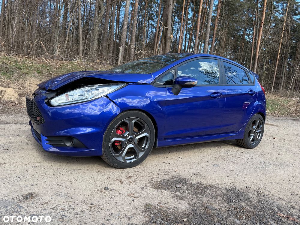 Ford Fiesta 1.6 EcoBoost ST - 6