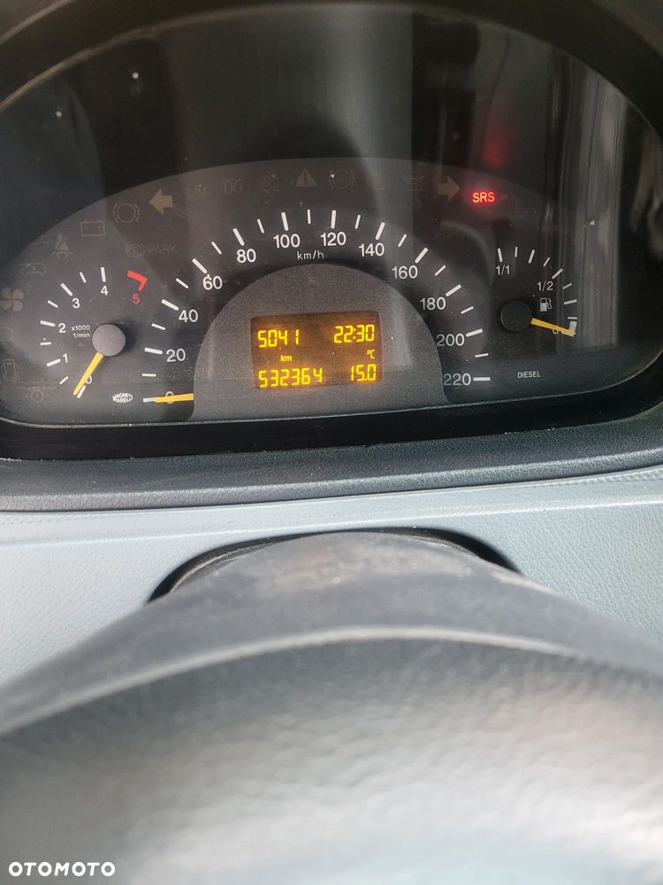 Mercedes-Benz Vito - 9
