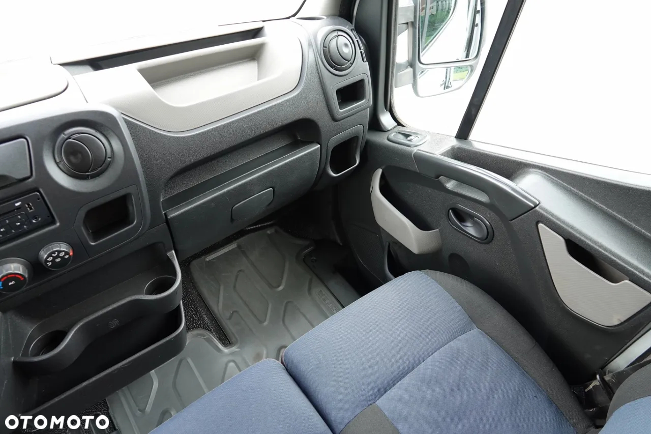 Renault MASTER / 6 osób / MANUAL / L2 H2 / 3,5 TONY / SPROWADZONY / - 28