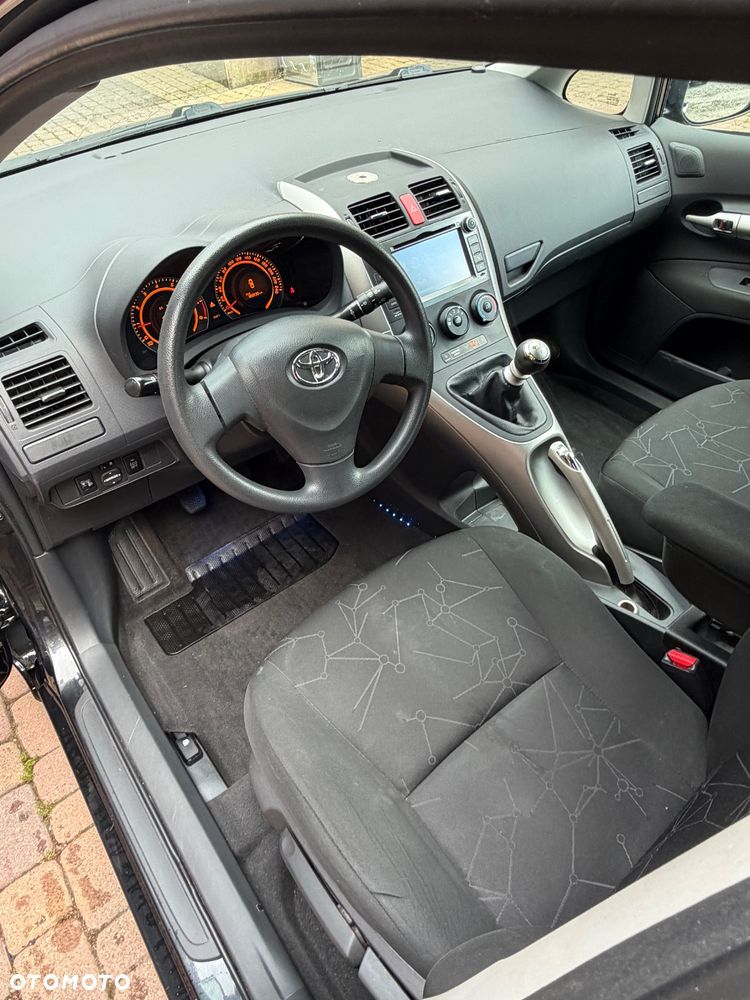 Toyota Auris 1.33 VVT-i Life - 8