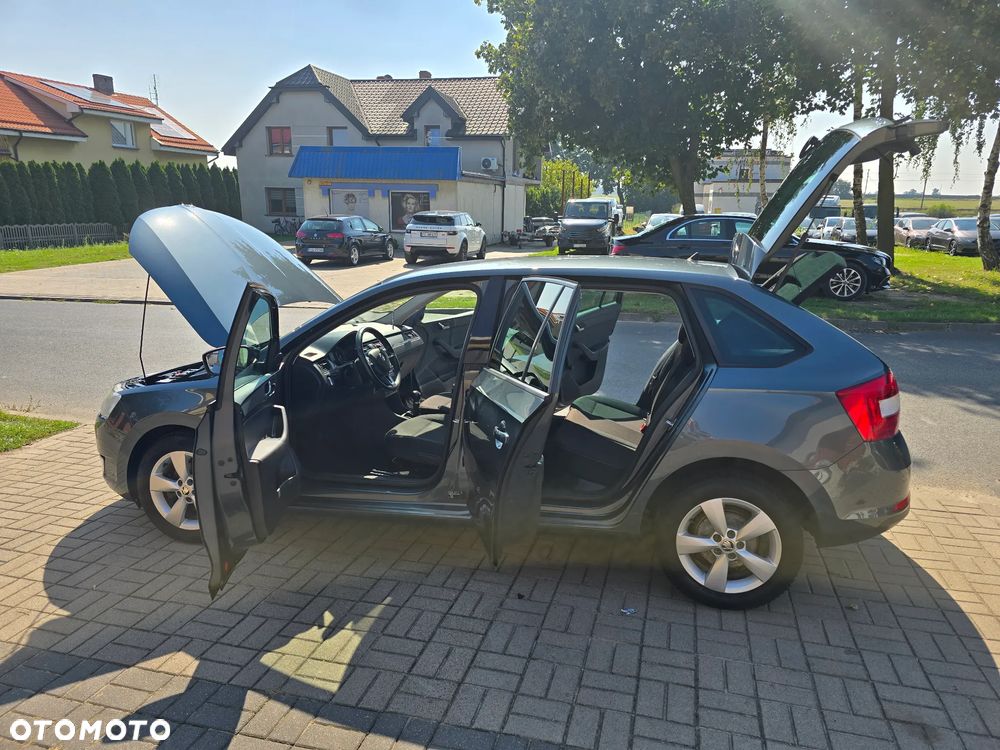 Skoda RAPID 1.2 TSI Ambition - 15