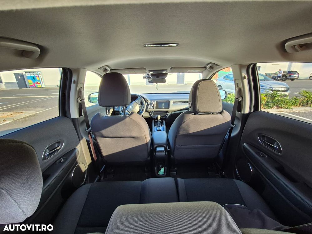 Honda HR-V 1.5 i-VTEC 4x2 CVT Elegance - 14