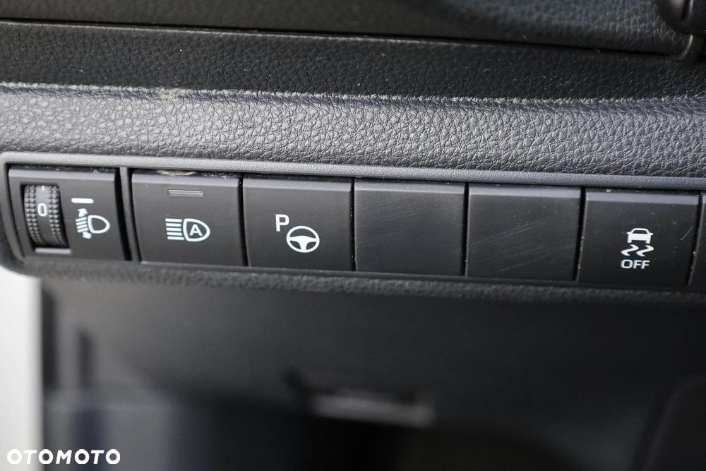 Toyota Corolla 1.8 Hybrid Comfort - 29