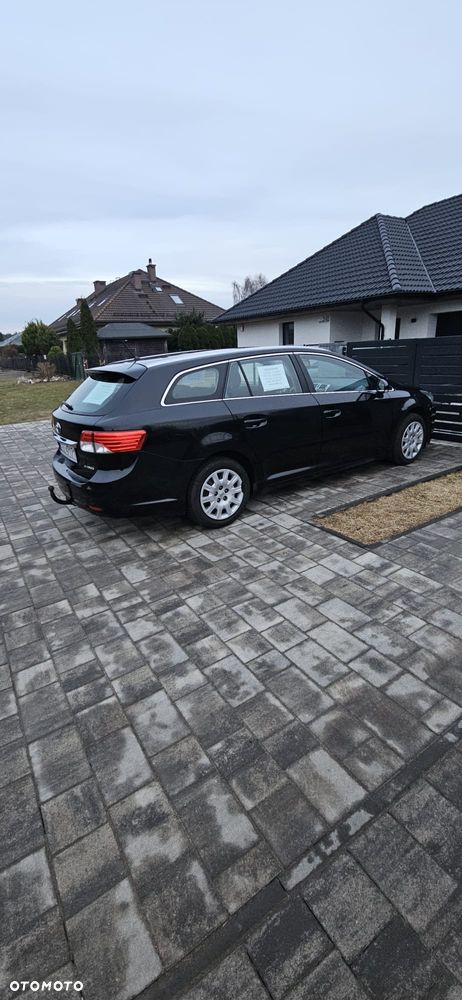 Toyota Avensis 2.0 D-4D Active - 11