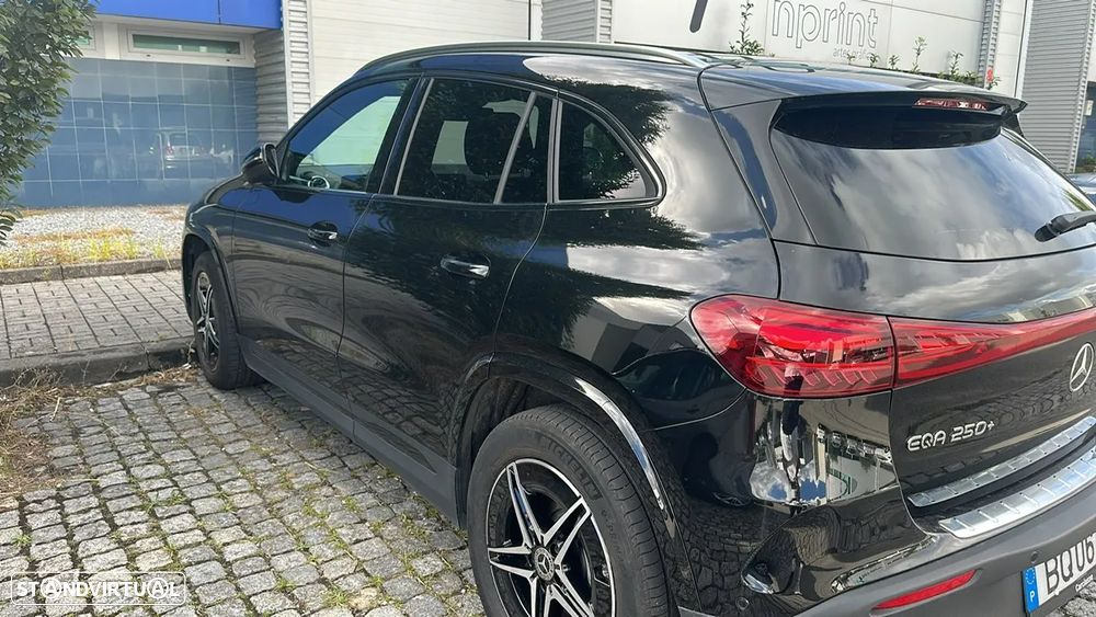 Mercedes-Benz EQA 250+ AMG Line - 5