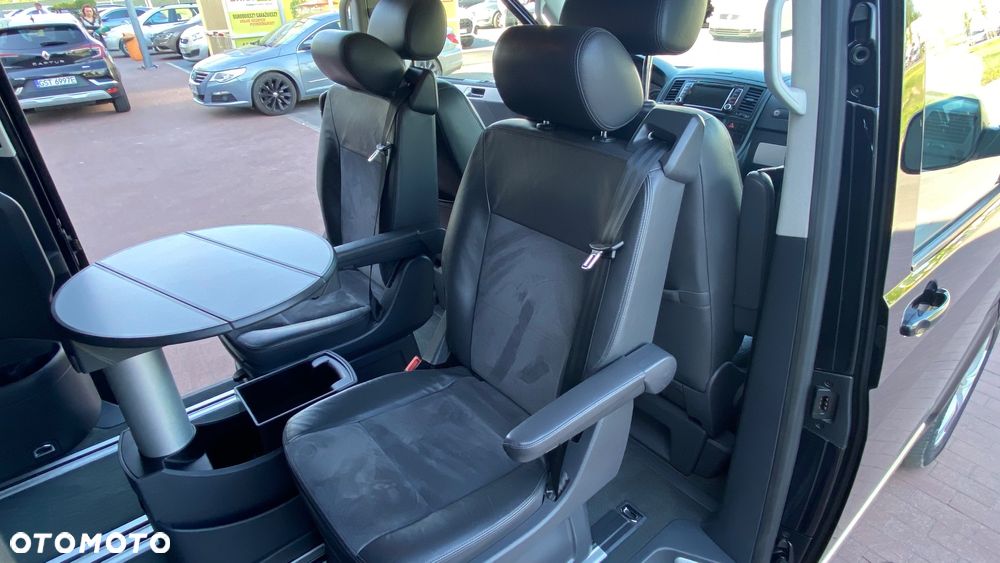 Volkswagen Multivan - 14