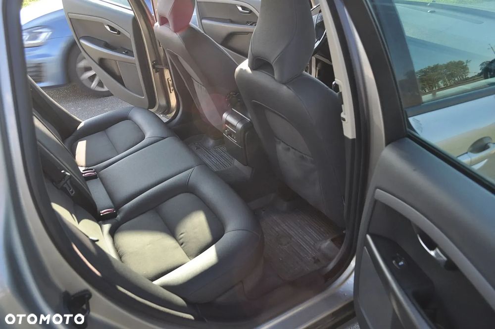 Volvo V70 2.0 Summum - 18
