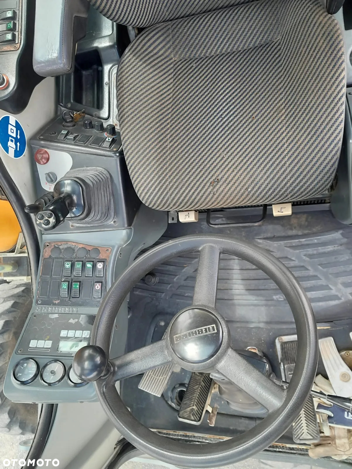 Liebherr A316 - 8