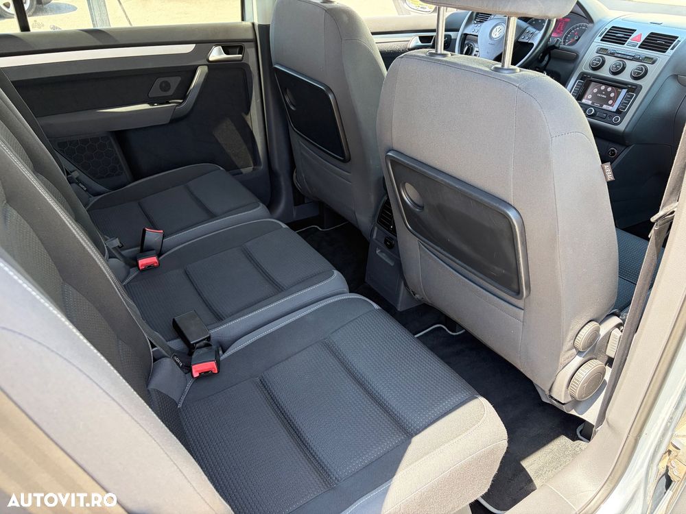 Volkswagen Touran 1.4 TSI DSG Comfortline - 9