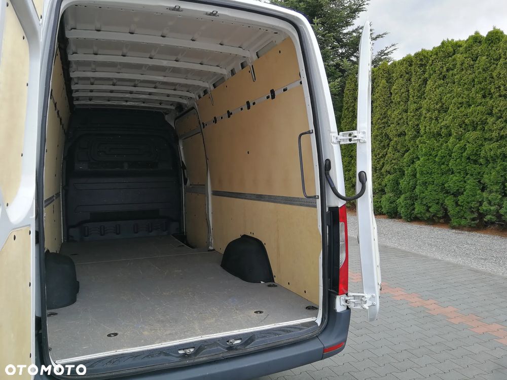 Mercedes-Benz Sprinter - 8