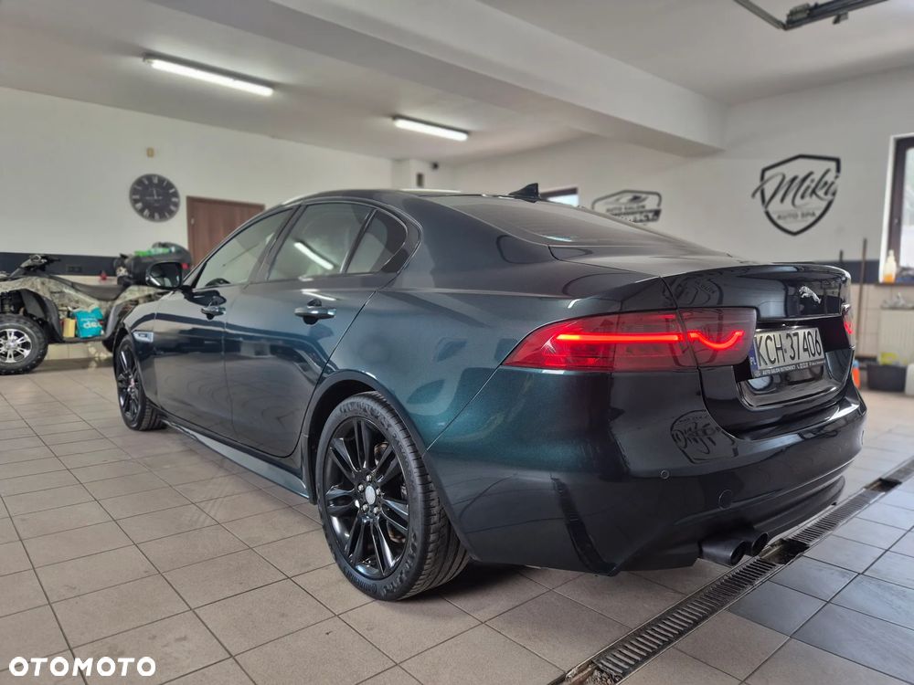 Jaguar XE 2.0 D R-Sport - 10