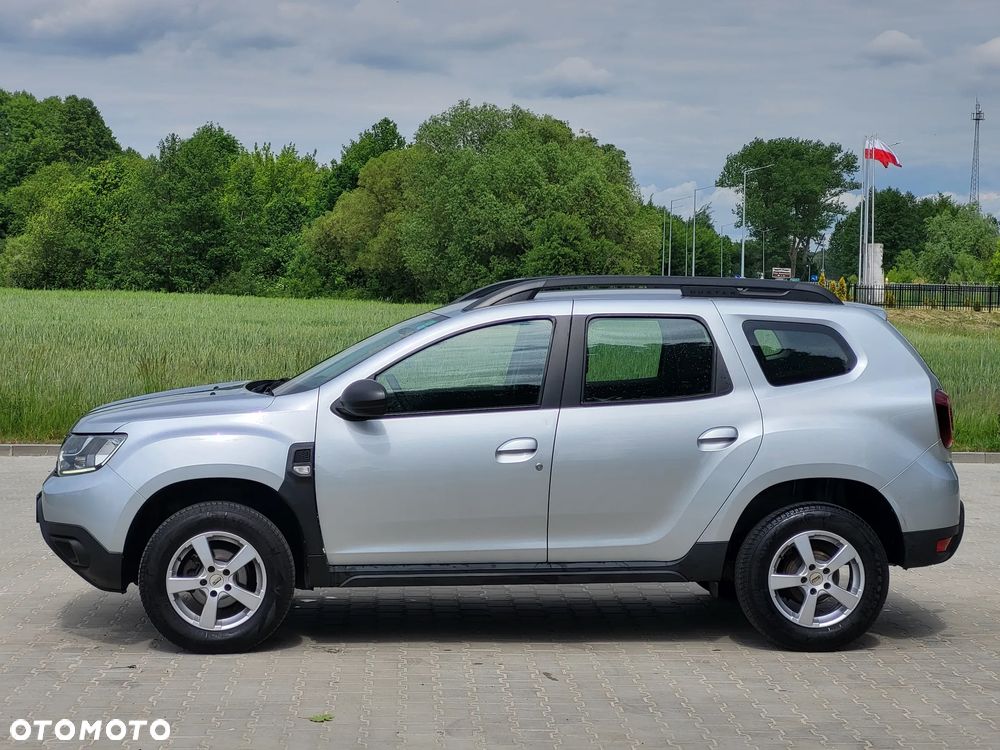 Dacia Duster 1.6 SCe Essential - 10