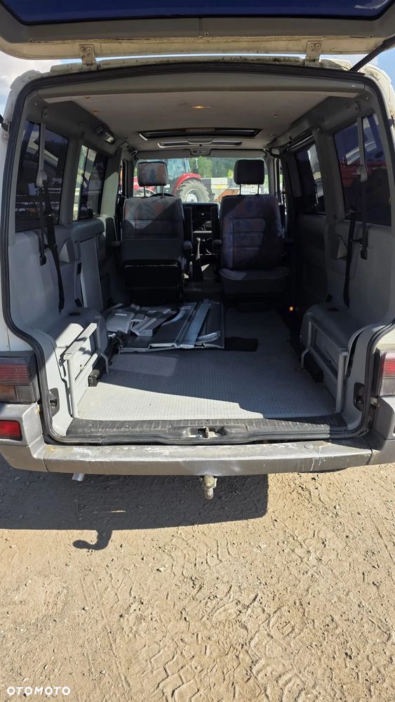Volkswagen Multivan Standard - 6