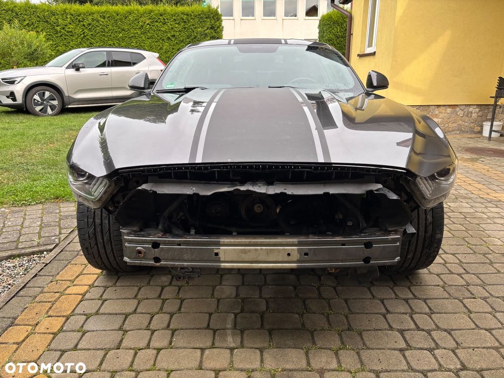 Ford Mustang - 7