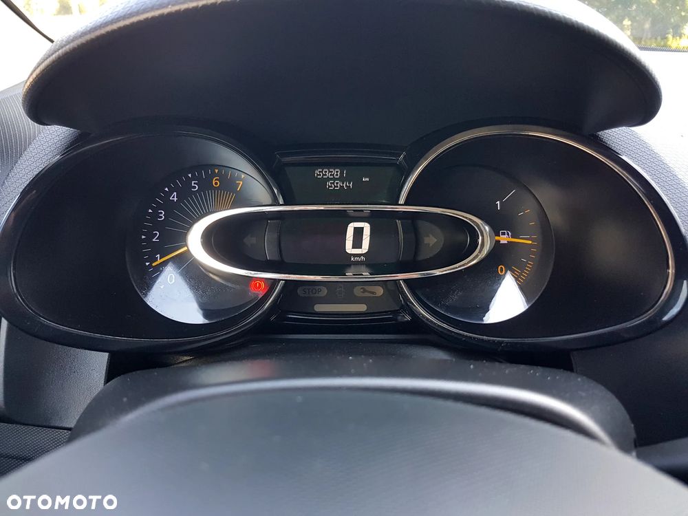 Renault Clio 1.2 16V 75 Life - 18