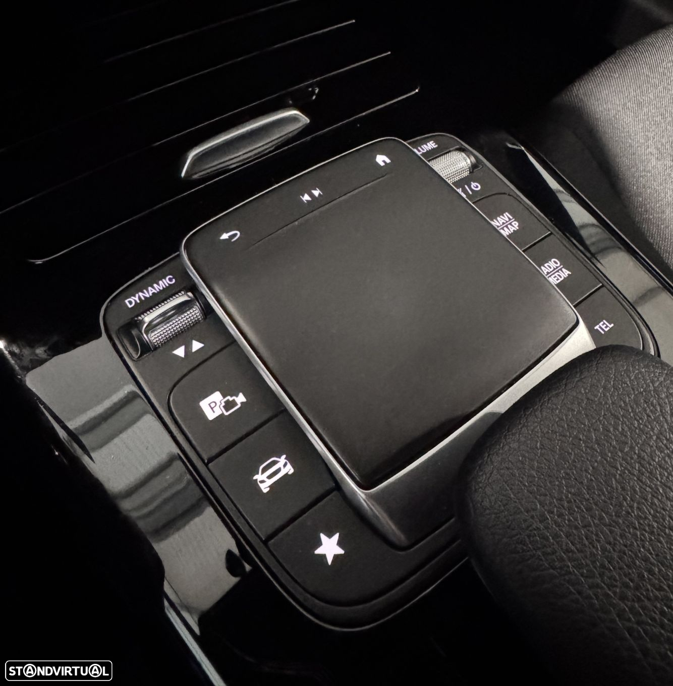 Mercedes-Benz CLA 180 - 32