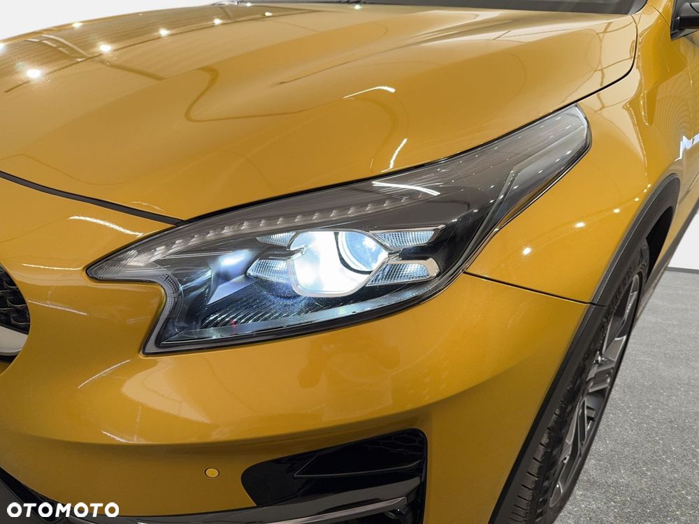 Kia XCeed - 10