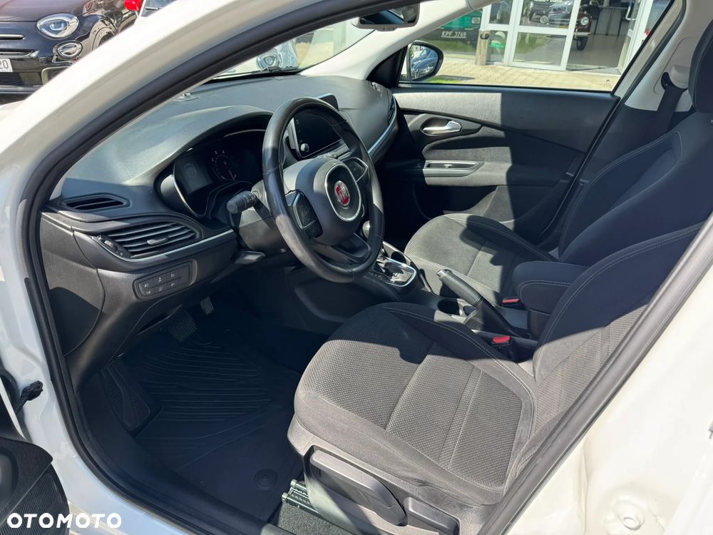 Fiat Tipo Kombi 1.6 MultiJet DCT Lounge - 9