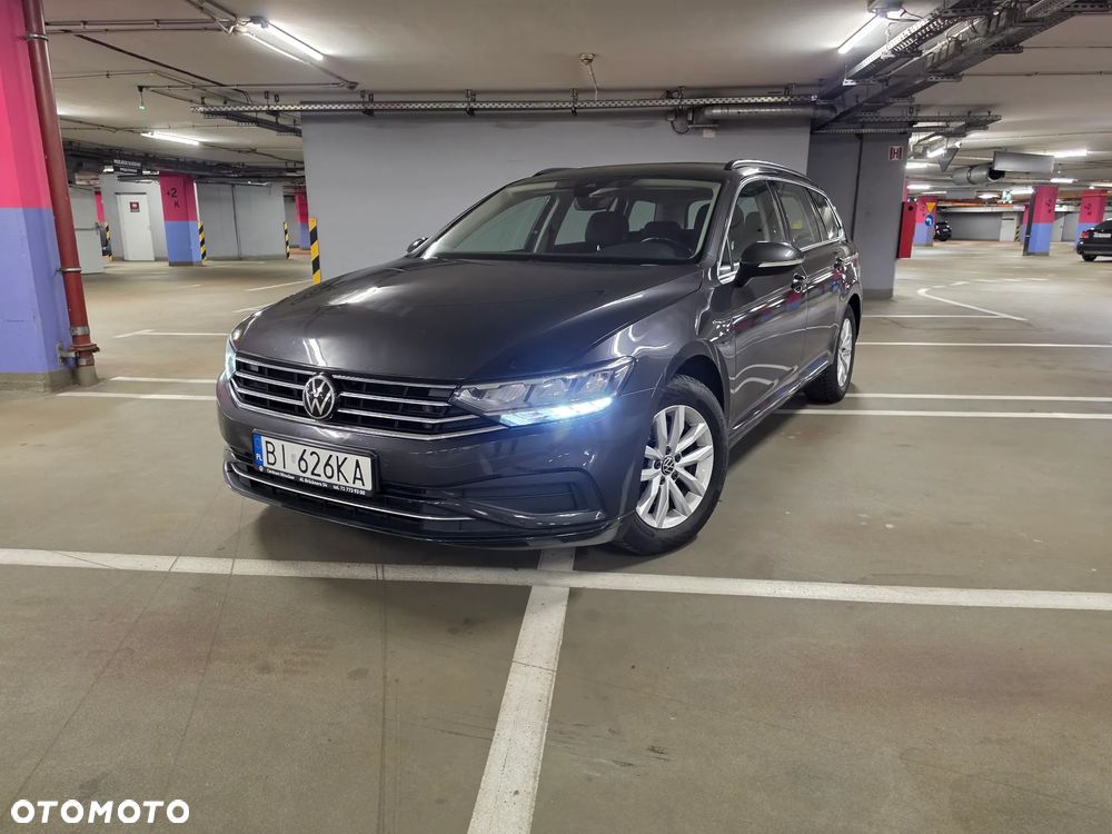 Volkswagen Passat 1.5 TSI EVO Business DSG - 1