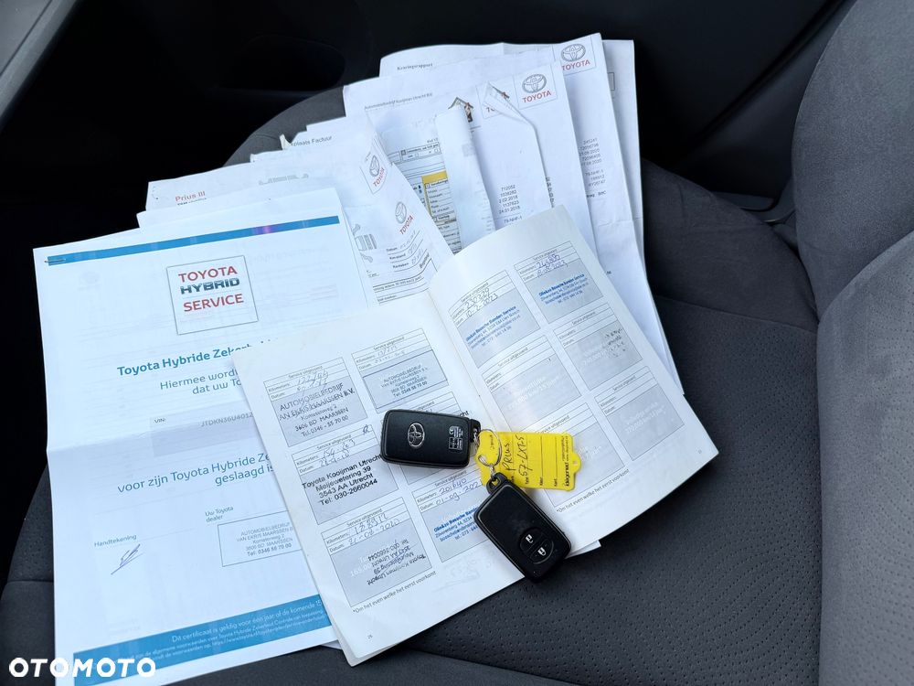 Toyota Prius 1.8 HSD Active - 23