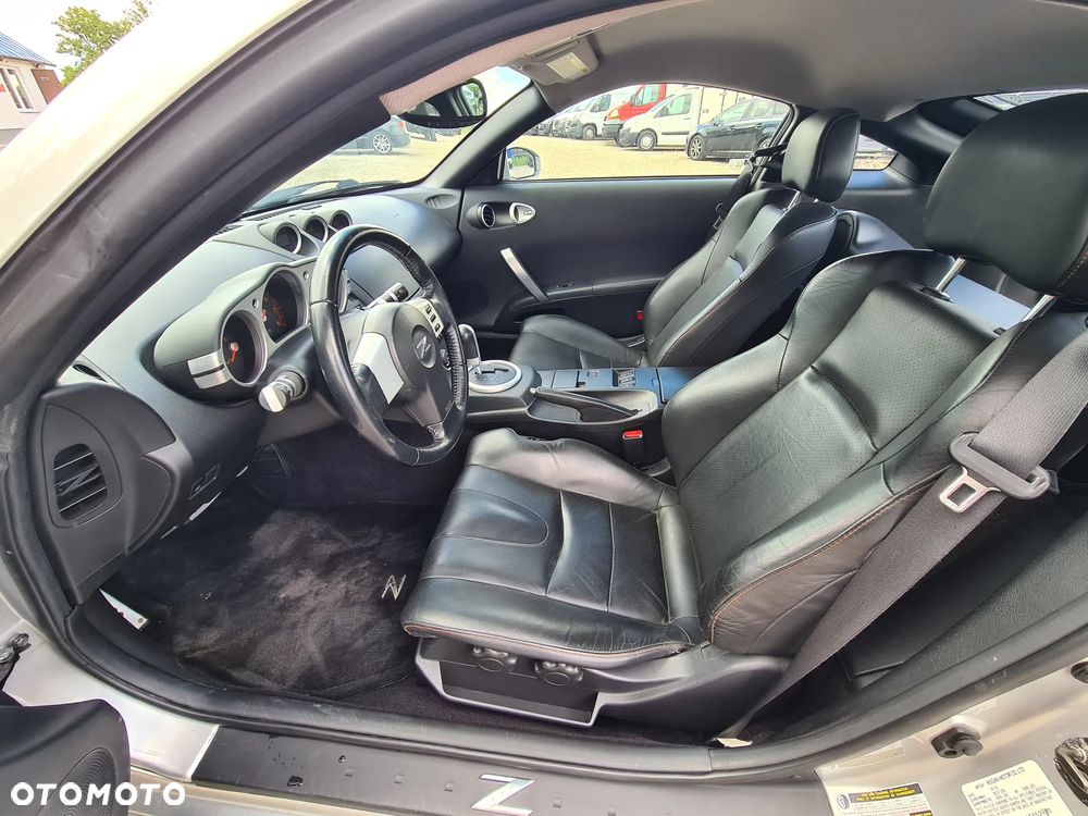 Nissan 350 Z - 14