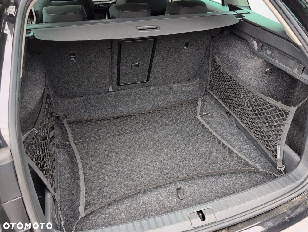 Skoda Octavia 1.5 TSI mHEV Selection DSG - 10
