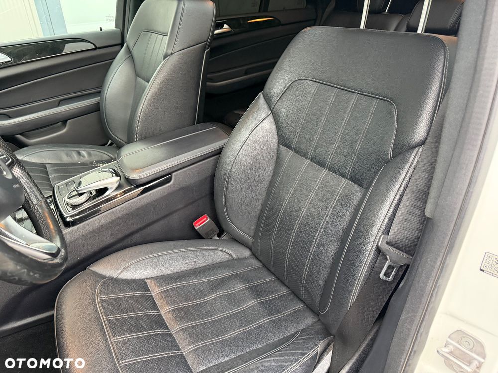 Mercedes-Benz GLE 400 4Matic 9G-TRONIC AMG Line - 10