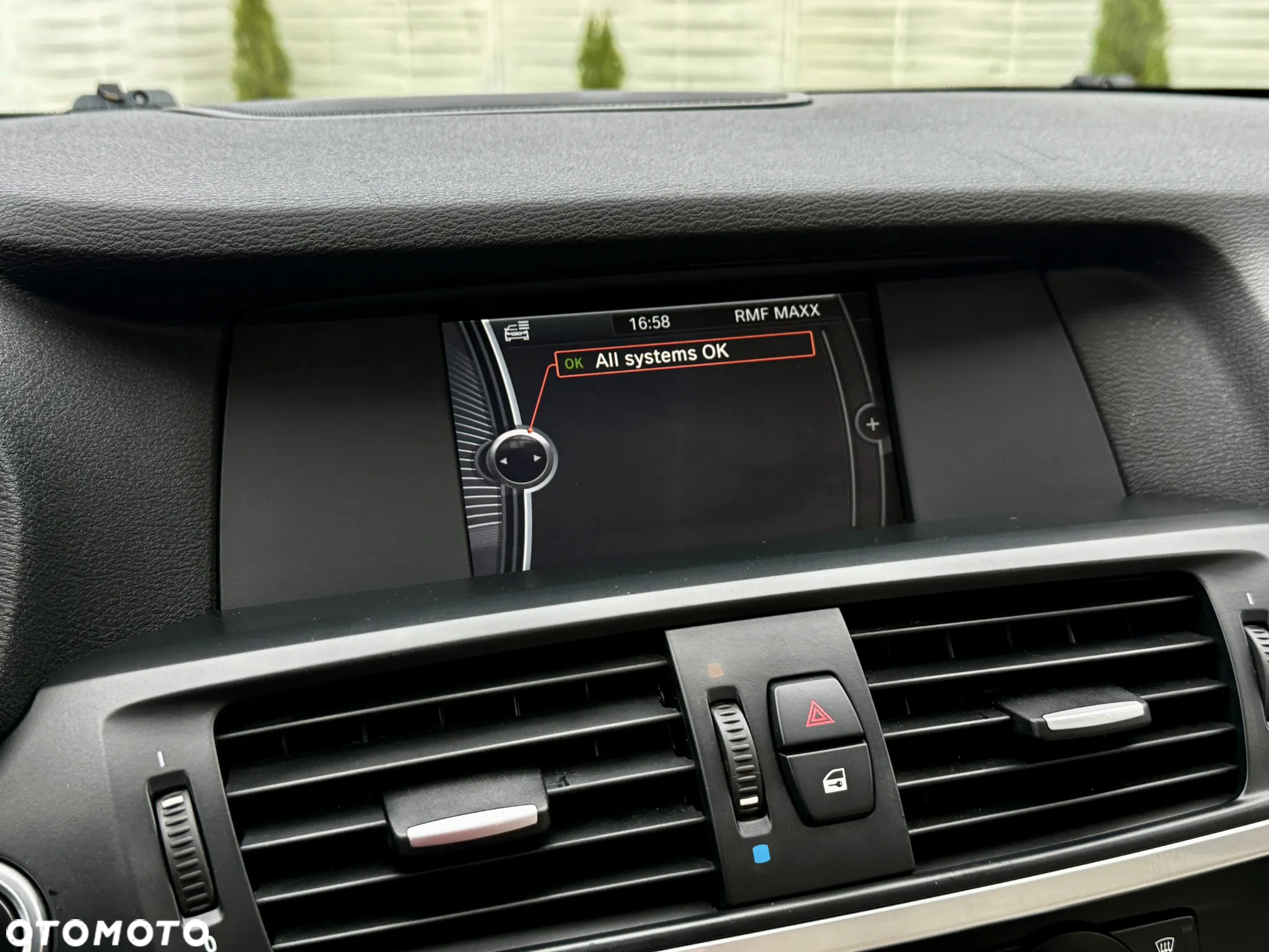 BMW X3 28i xDrive - 14