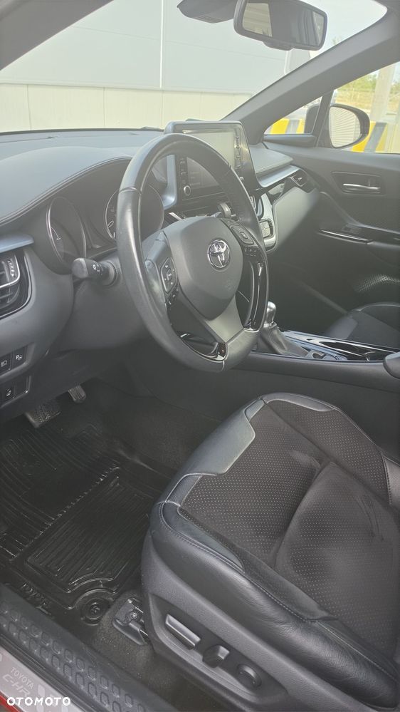 Toyota C-HR - 10