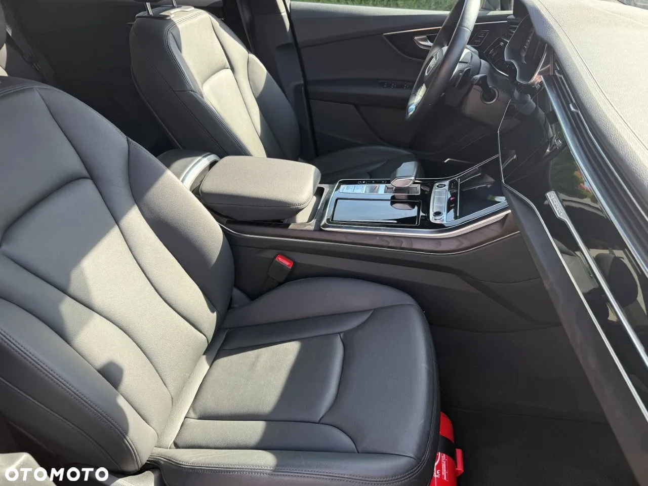 Audi Q7 - 7