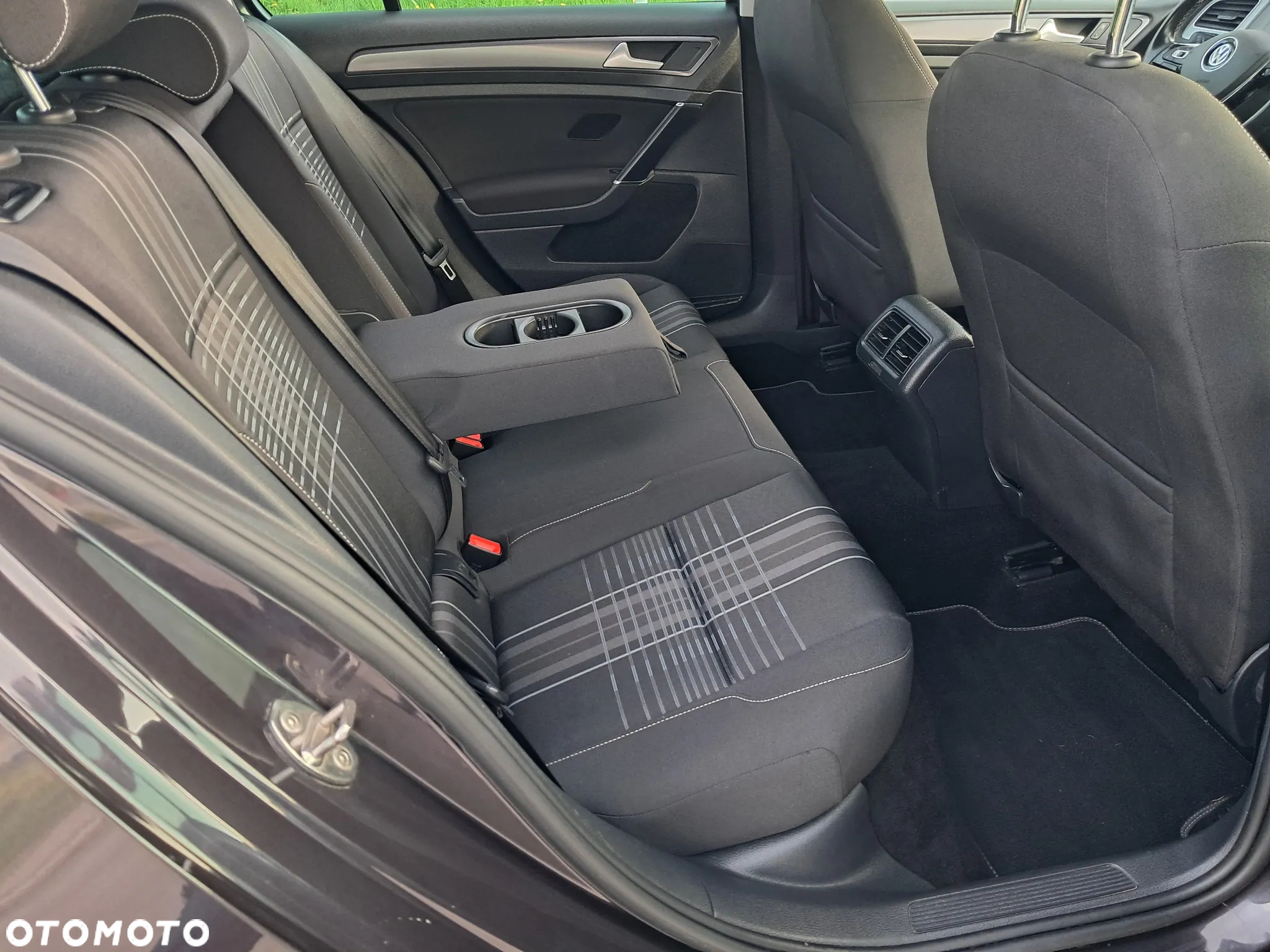 Volkswagen Golf 1.4 TSI BlueMotion Technology Lounge - 26