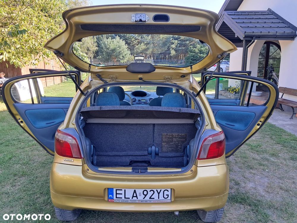 Toyota Yaris - 15