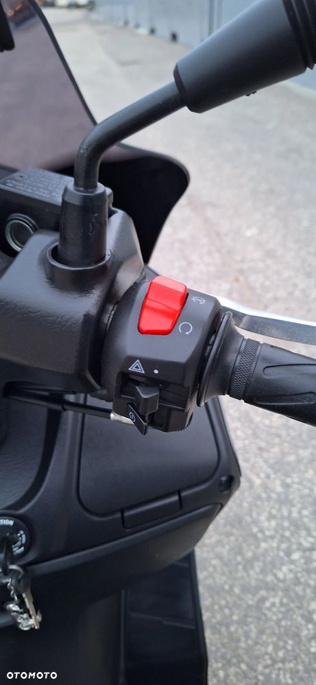 Suzuki Burgman - 28